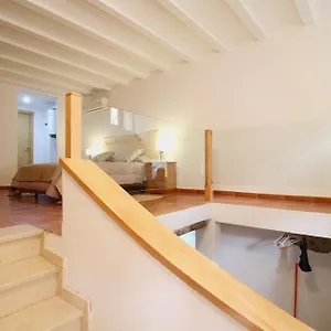 Duplex En Planta Baja Junto A La Catedral Appartamento